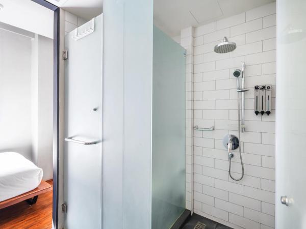 Kokotel Bangkok Surawong : photo 4 de la chambre chambre simple