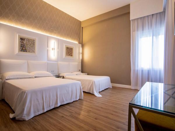 Villa Adriatica Ambienthotels : photo 7 de la chambre chambre triple supérieure