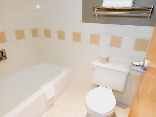 Canad Inns Destination Centre Fort Garry : photo 6 de la chambre suite 2 chambres