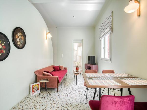 KERAMOS Athens : photo 6 de la chambre appartement - vue sur jardin