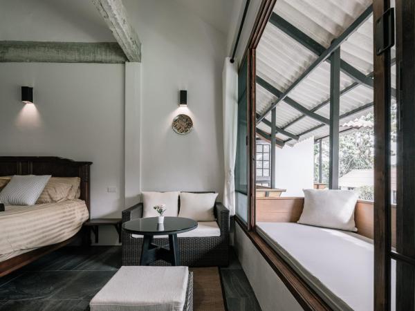 Palin Family Cottage : photo 3 de la chambre suite avec balcon