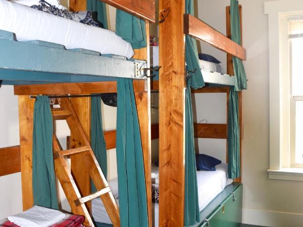 Green Tortoise Hostel Seattle : photo 10 de la chambre lits superposés dans dortoir pour femmes de 6 lits