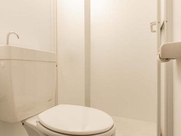 Port House Shibuya : photo 3 de la chambre chambre simple avec salle de bains privative
