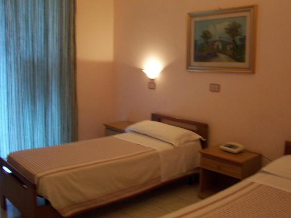 Hotel Pensione Romeo : photo 3 de la chambre chambre simple