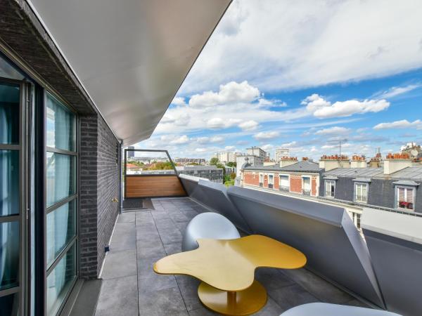 Hôtel B55 : photo 6 de la chambre chambre double avec terrasse