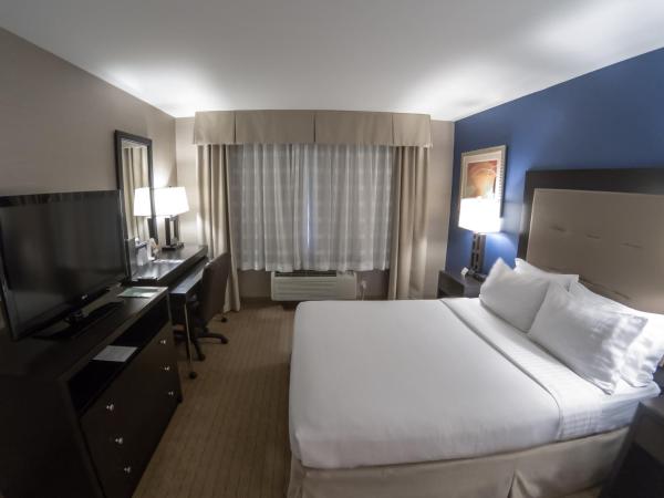 Holiday Inn Seattle DWTN Lake Union, an IHG Hotel : photo 1 de la chambre chambre double accessible aux personnes à mobilité réduite avec baignoire accessible en fauteuil roulant