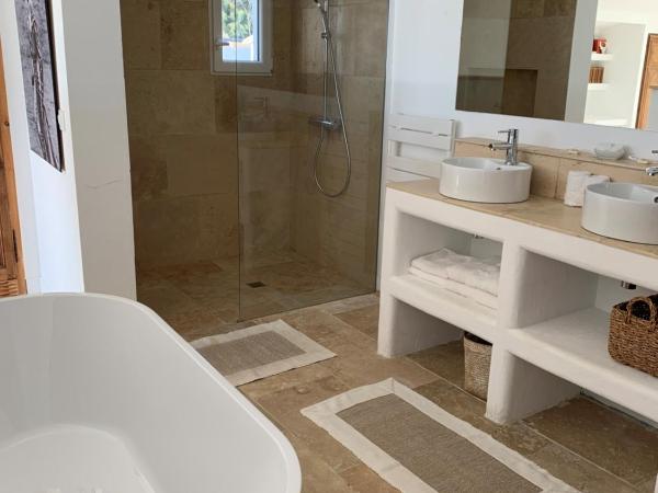 Maison l'Etrier : photo 1 de la chambre suite avec vue sur lac