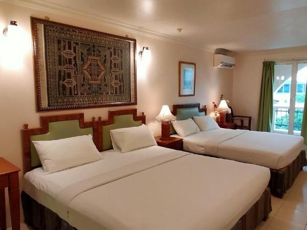 Hotel Johan : photo 1 de la chambre chambre quadruple