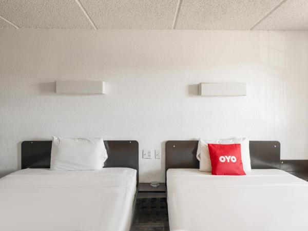 OYO Hotel Houston Katy Freeway : photo 5 de la chambre 2 bedroom apartment with kitchen