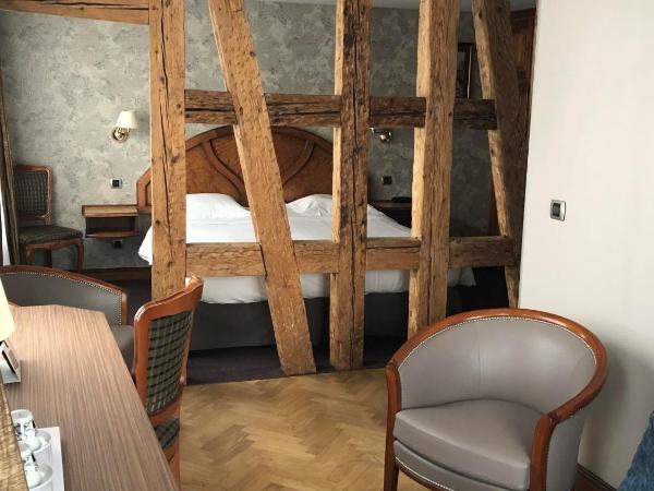 Logis Hôtel Restaurant Au Cerf d'Or : photo 7 de la chambre chambre double supérieure