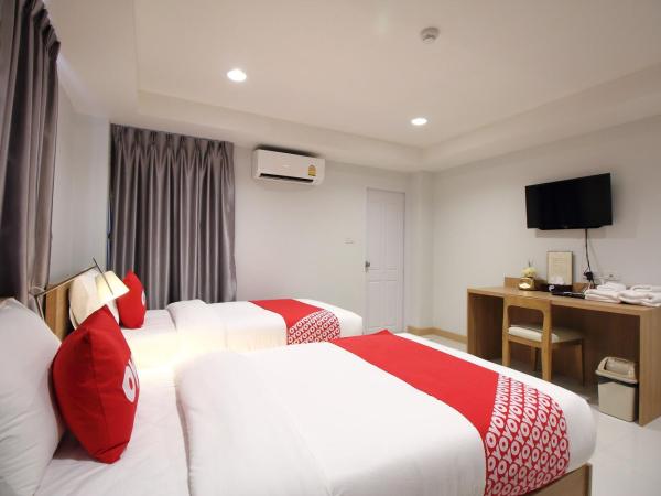 Super OYO 483 Pannee Hotel Khaosan : photo 4 de la chambre chambre lits jumeaux deluxe
