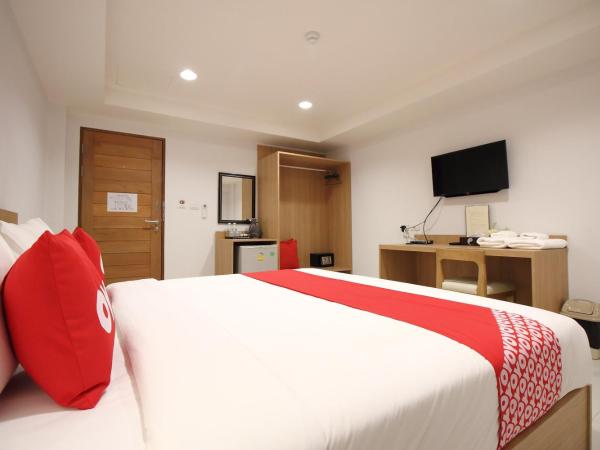 Super OYO 483 Pannee Hotel Khaosan : photo 1 de la chambre chambre double supérieure