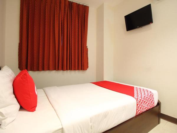 Super OYO 484 Pannee Residence Khaosan Sha Plus : photo 7 de la chambre chambre simple standard