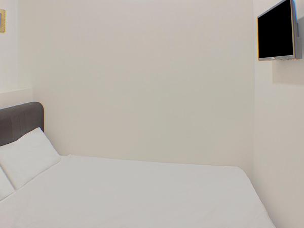 I Hotel : photo 2 de la chambre chambre standard lit queen-size