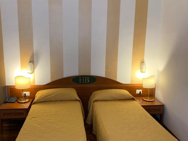 Hotel Bogart 2 : photo 4 de la chambre chambre lits jumeaux