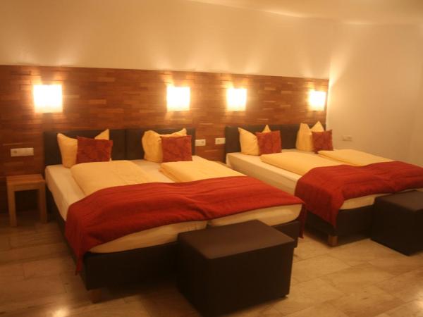 Hotel Engl : photo 4 de la chambre chambre quadruple - annexe