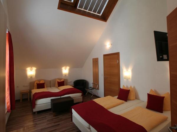 Hotel Engl : photo 1 de la chambre chambre triple