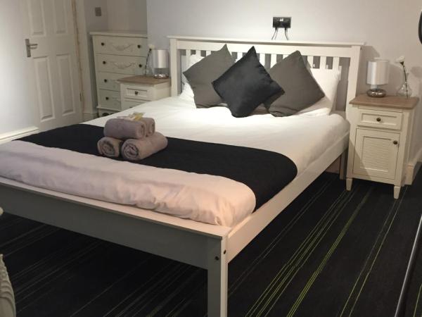 Queens Guesthouse Manchester : photo 2 de la chambre chambre double deluxe