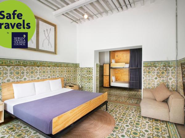 CASA MX alameda : photo 10 de la chambre chambre double avec salle de bains privative