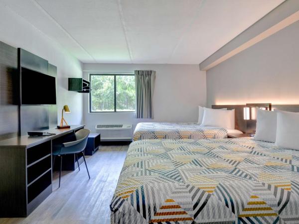 Studio 6-Jacksonville, FL - Baymeadows : photo 4 de la chambre chambre quadruple de luxe - non-fumeurs