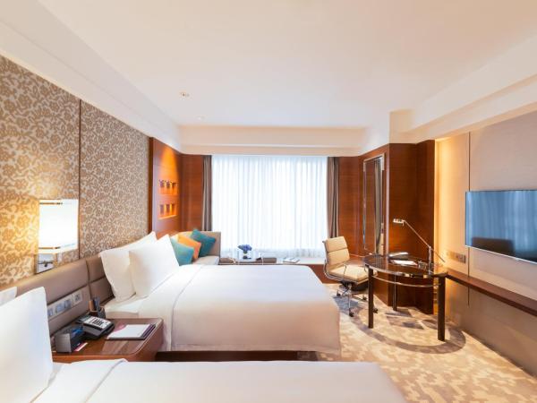 Crowne Plaza Macau, an IHG Hotel : photo 2 de la chambre 2 double standard high floor lounge access