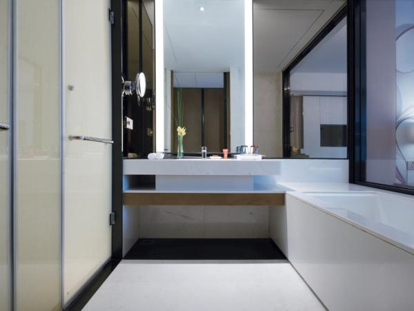 Crowne Plaza Hangzhou Qiantang - The subway can reach the West Lake scenic area as well as the airport and high-speed rail station, adjacent to Jinsha Lake and Longfor paradise walk : photo 4 de la chambre high floor standard twin room