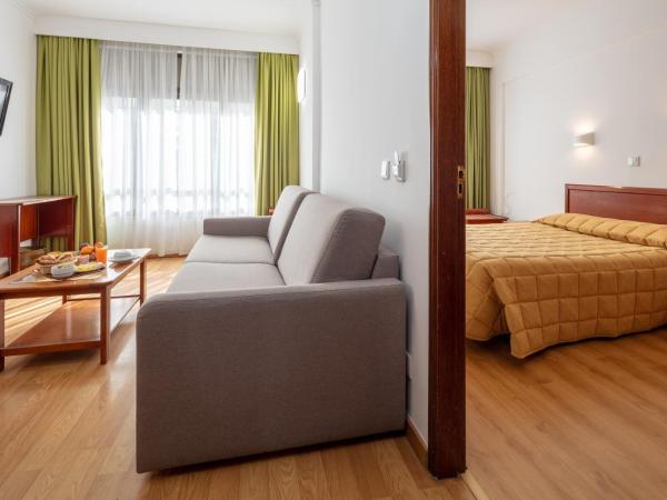 Hotel Anjos : photo 3 de la chambre suite familiale