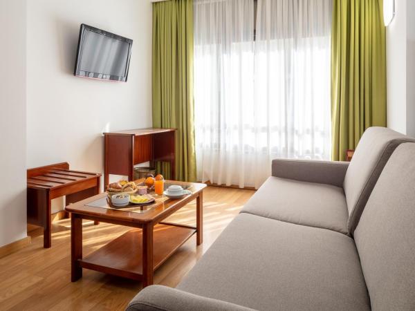Hotel Anjos : photo 4 de la chambre suite familiale