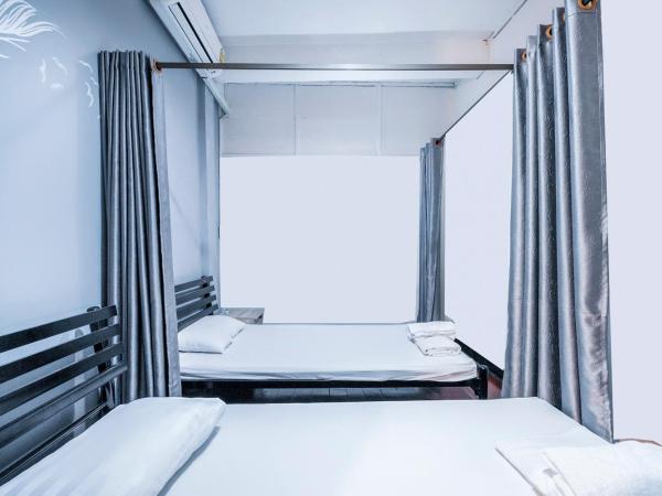 OYO 514 Ali Hostel : photo 4 de la chambre lit simple dans dortoir pour hommes