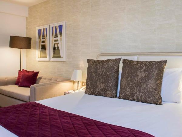 Crowne Plaza London Kings Cross, an IHG Hotel : photo 1 de la chambre chambre premium lit queen-size avec canapé-lit