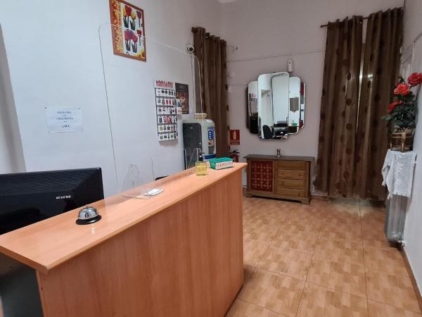 Pensión Berti Madrid : photo 3 de la chambre chambre simple avec salle de bains commune