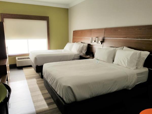 Holiday Inn Express Columbia NE - Fort Jackson : photo 5 de la chambre chambre standard avec 2 lits queen-size