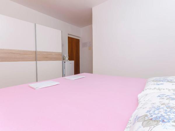 Rooms Mira II : photo 4 de la chambre chambre double - 1er Étage