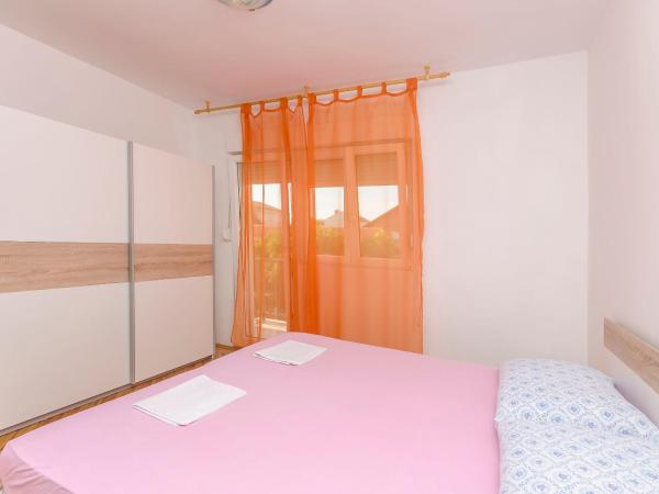 Rooms Mira II : photo 2 de la chambre chambre double avec balcon