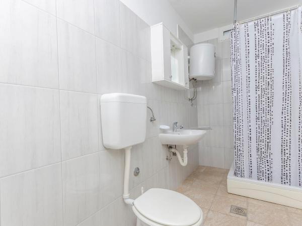 Rooms Mira II : photo 5 de la chambre chambre double avec balcon