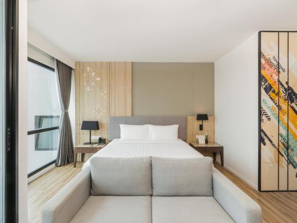 Hotel Amber Pattaya : photo 7 de la chambre grande chambre double deluxe