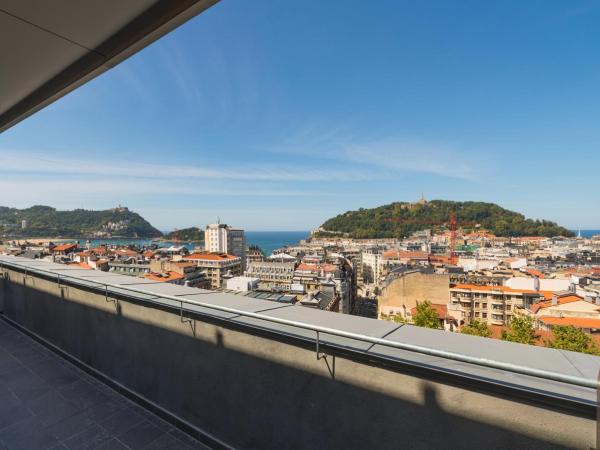 Catalonia Donosti : photo 6 de la chambre chambre double avec terrasse - vue sur mer