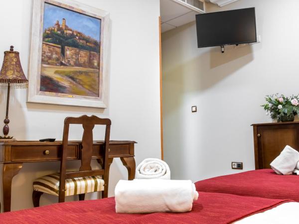 Hotel Reina Cristina : photo 5 de la chambre chambre lits jumeaux deluxe