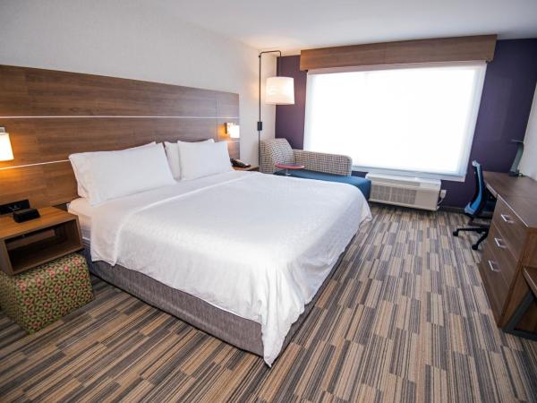 Holiday Inn Express - Red Deer North, an IHG Hotel : photo 3 de la chambre chambre lit king-size standard