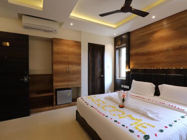 Mayuraa Residency : photo 3 de la chambre chambre double deluxe