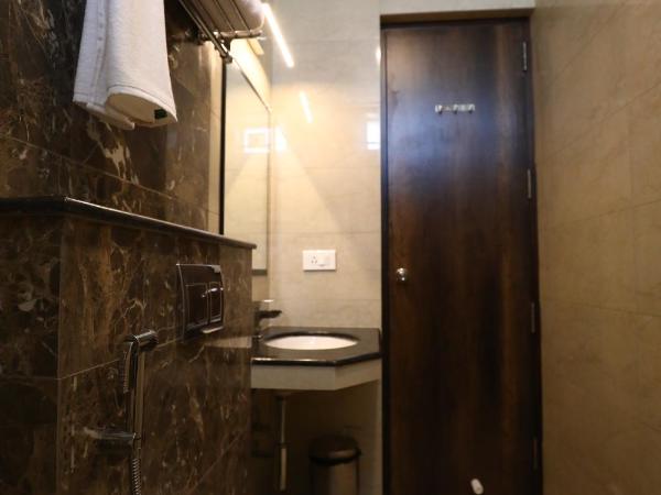 Mayuraa Residency : photo 6 de la chambre chambre double deluxe