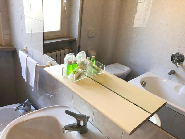 Hotel Signa : photo 3 de la chambre chambre double ou lits jumeaux standard