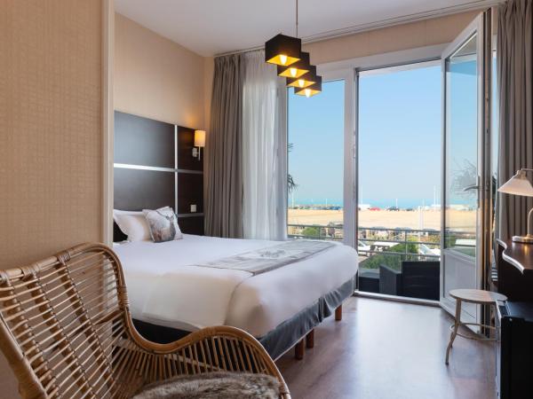 Hôtel de la Plage : photo 2 de la chambre chambre double supérieure avec balcon - vue sur mer
