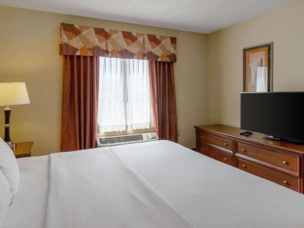 Quality Suites : photo 4 de la chambre suite lit king-size – non-fumeurs