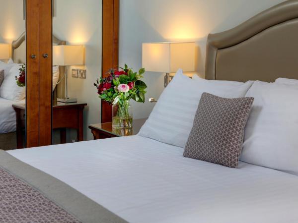Norfolk Royale Hotel : photo 4 de la chambre chambre lit king-size deluxe