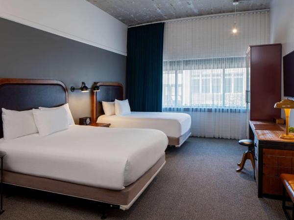 The Last Hotel : photo 5 de la chambre chambre deluxe avec 2 lits queen-size