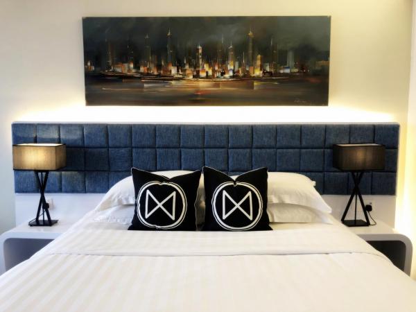 M Roof Hotel & Residences : photo 1 de la chambre chambre king de luxe plus 
