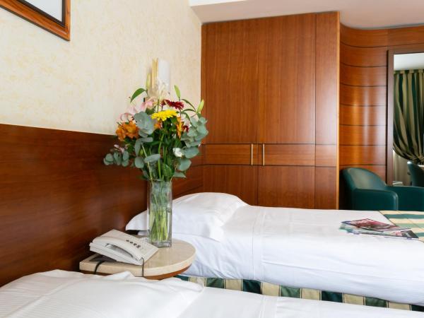 Hotel Mirage Sure Hotel Collection by Best Western : photo 3 de la chambre chambre double avec 2 lits simples