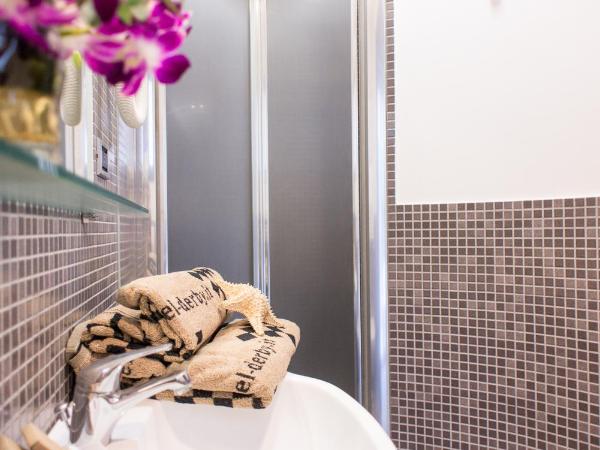 Hotel Derby : photo 9 de la chambre chambre triple avec balcon