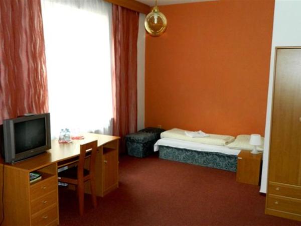 Hotel Maria : photo 3 de la chambre chambre triple